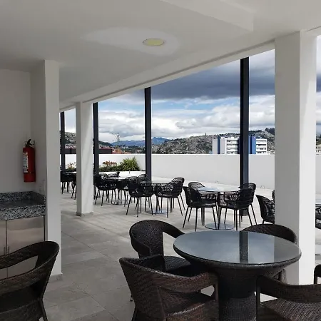 Hermoso Departamento, Centrico Y Tranquilo Quito Exterior photo